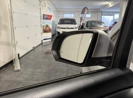 Mercedes-Benz - V-class