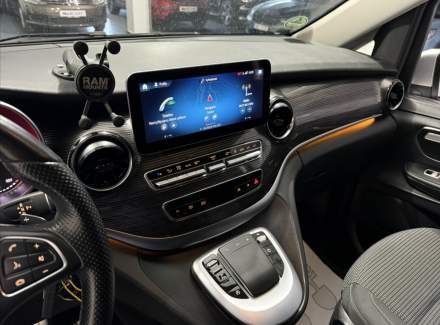 Mercedes-Benz - V-class