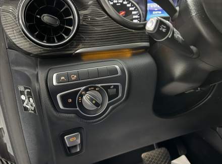 Mercedes-Benz - V-class