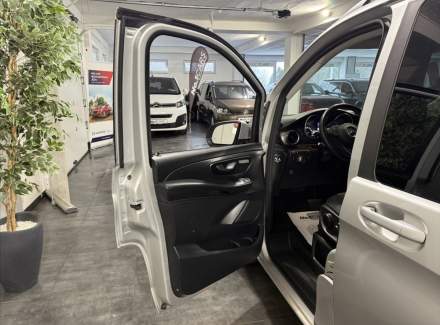 Mercedes-Benz - V-class