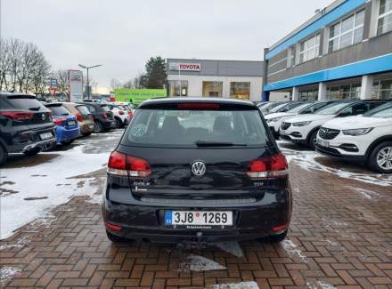 Volkswagen - Golf