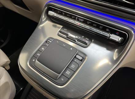 Mercedes-Benz - V-class