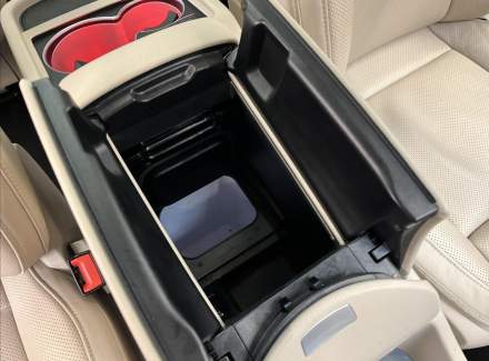 Mercedes-Benz - V-class