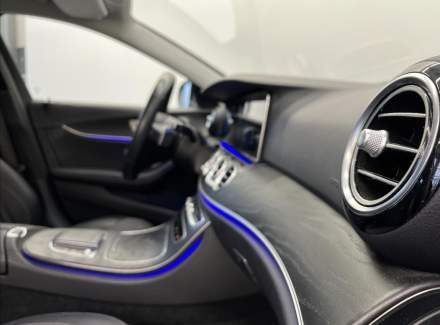 Mercedes-Benz - E-class