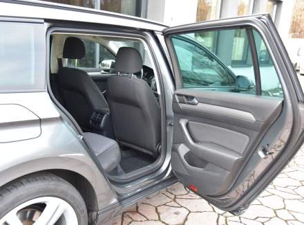 Volkswagen - Passat