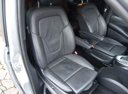 Mercedes-Benz - V-class