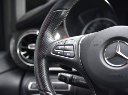 Mercedes-Benz - V-class