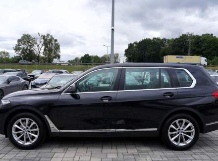 BMW - X7