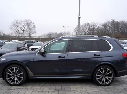 BMW - X7