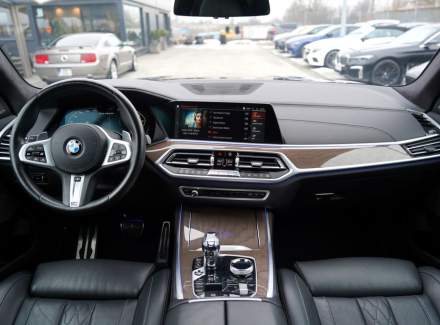 BMW - X7