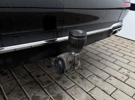 Mercedes-Benz - E-class