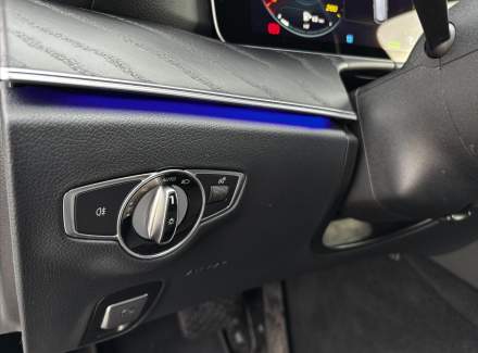 Mercedes-Benz - E-class