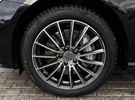 Mercedes-Benz - E-class