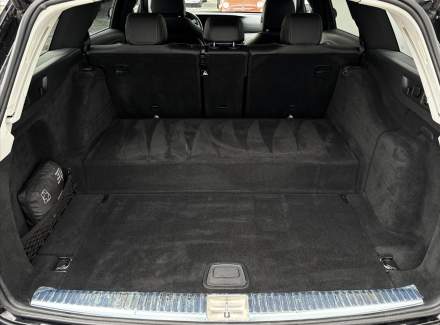 Mercedes-Benz - E-class