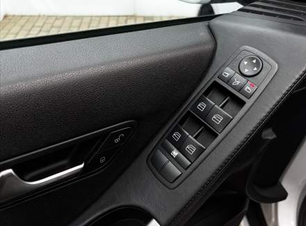 Mercedes-Benz - R-class