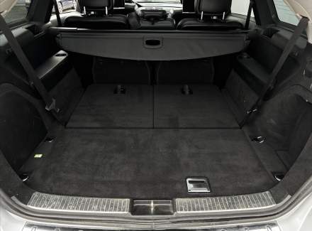 Mercedes-Benz - R-class