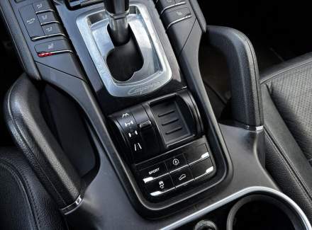 Porsche - Cayenne
