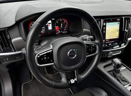 Volvo - V90