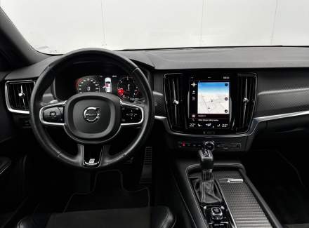 Volvo - V90