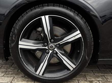 Volvo - V90