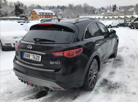 Infiniti - QX70