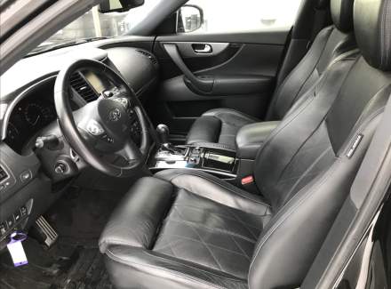 Infiniti - QX70