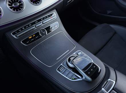 Mercedes-Benz - E-class