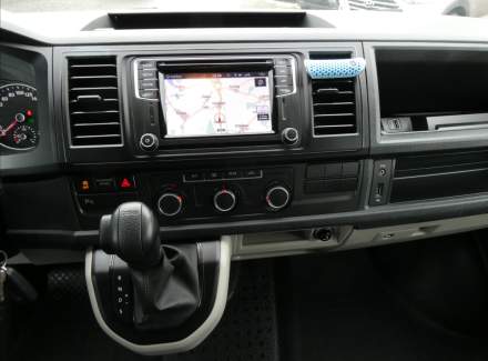 Volkswagen - Caravelle