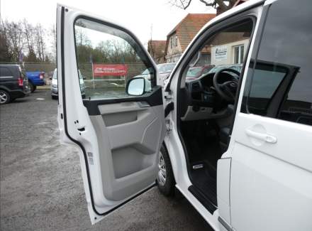 Volkswagen - Caravelle