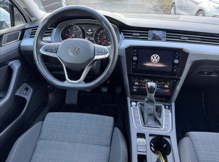 Volkswagen - Passat