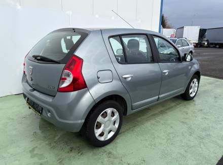 Dacia - Sandero
