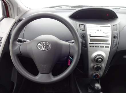 Toyota - Yaris