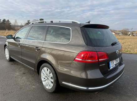 Volkswagen - Passat