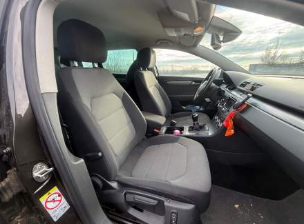 Volkswagen - Passat