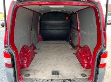 Volkswagen - Transporter 2.0 TDI (140 Hp) L2H1