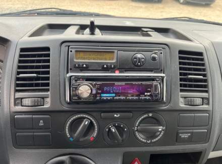 Volkswagen - Transporter 2.0 TDI (140 Hp) L2H1