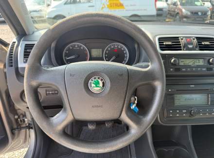 Škoda - Fabia 1.6 HTP 16V (105 Hp)