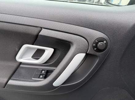 Škoda - Fabia 1.6 HTP 16V (105 Hp)