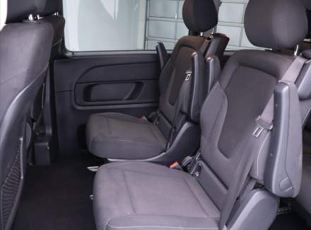 Mercedes-Benz - V-class