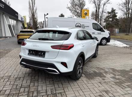 Kia - XCeed