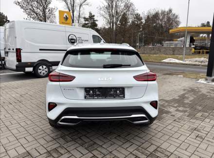 Kia - XCeed