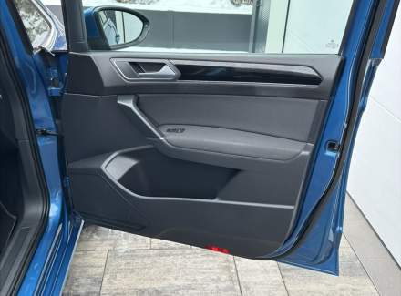 Volkswagen - Touran