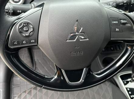 Mitsubishi - Space Star