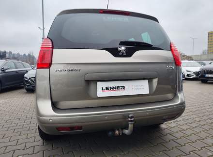 Peugeot - 5008