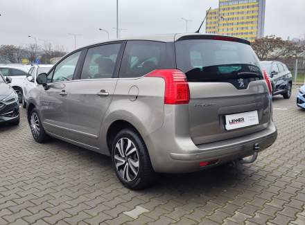 Peugeot - 5008