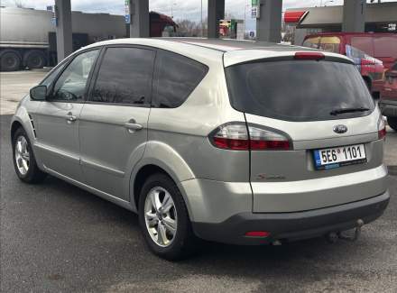 Ford - S-MAX