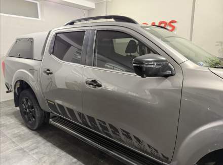 Nissan - Navara