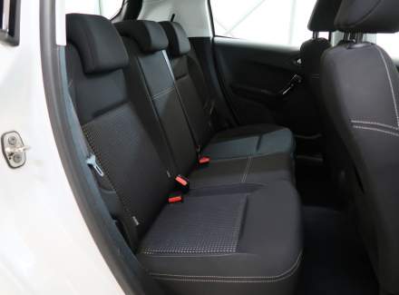 Peugeot - 208