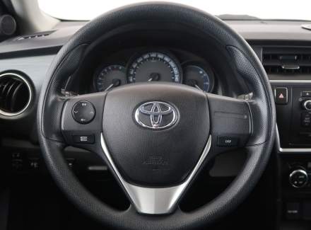 Toyota - Auris