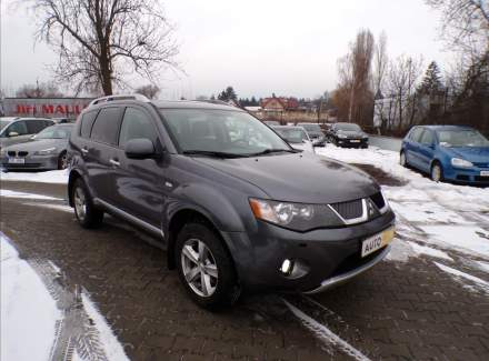 Mitsubishi - Outlander